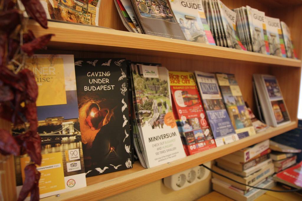 Budapest Centrum Cozy Hostel Ngoại thất bức ảnh