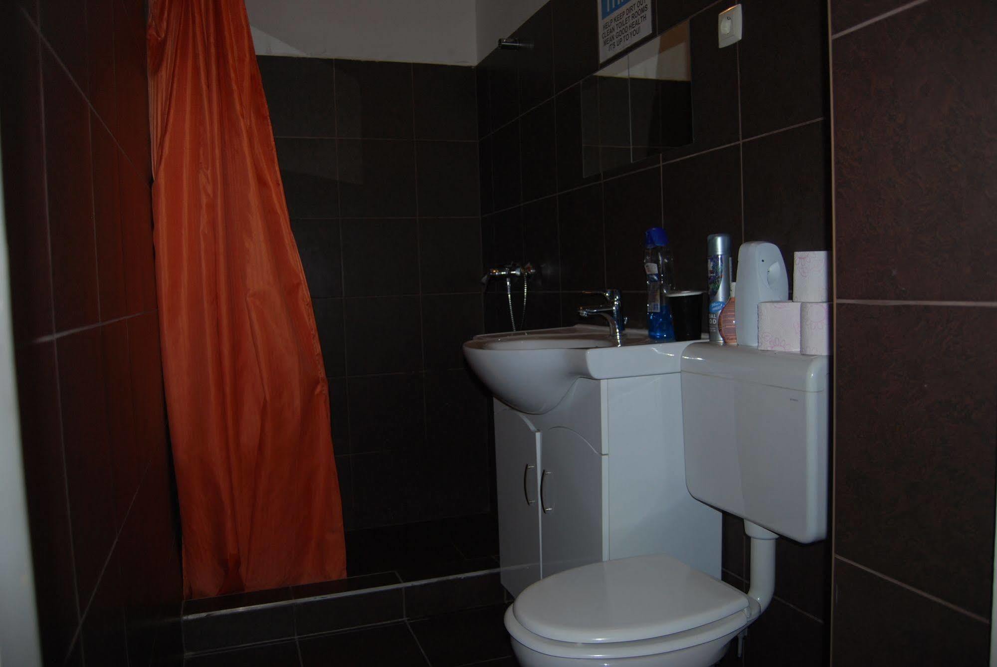 Budapest Centrum Cozy Hostel Ngoại thất bức ảnh